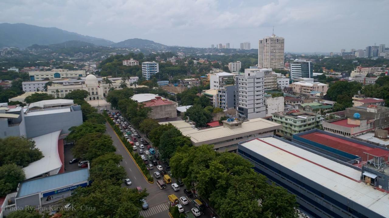 Griffin Hotel And Suites Cebu Exterior foto