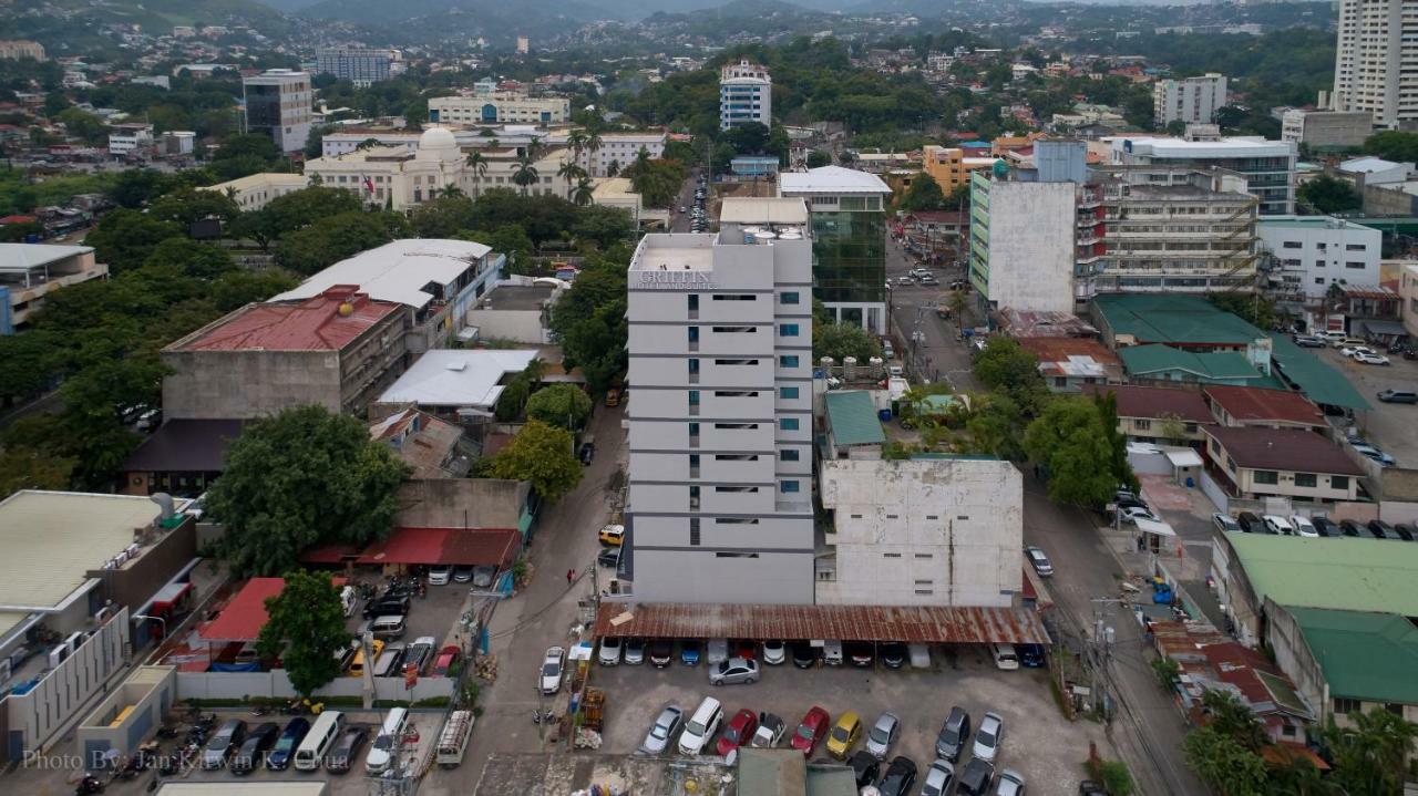 Griffin Hotel And Suites Cebu Exterior foto